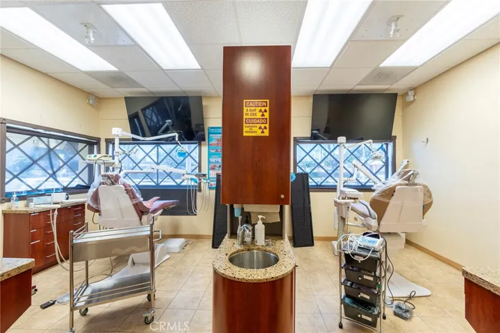 1317 N Main Street, Santa Ana, California 92701