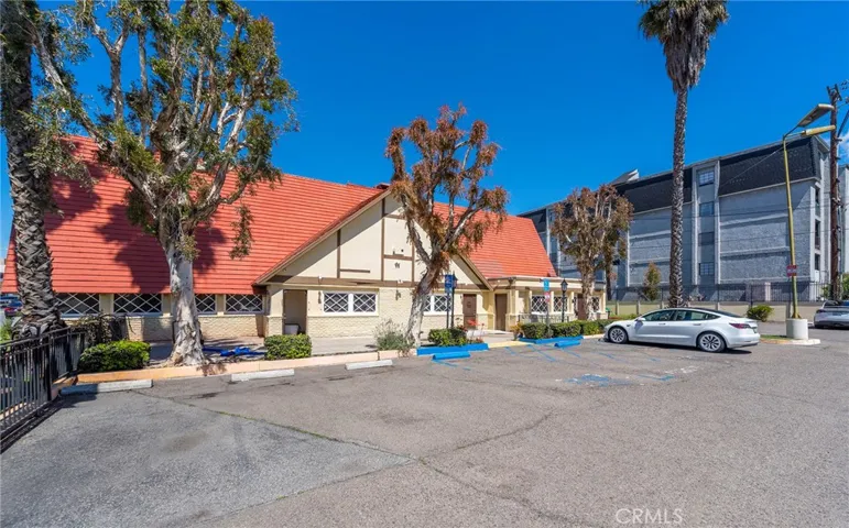 1317 N Main Street, Santa Ana, California 92701