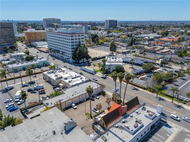 1317 N Main Street, Santa Ana, California 92701