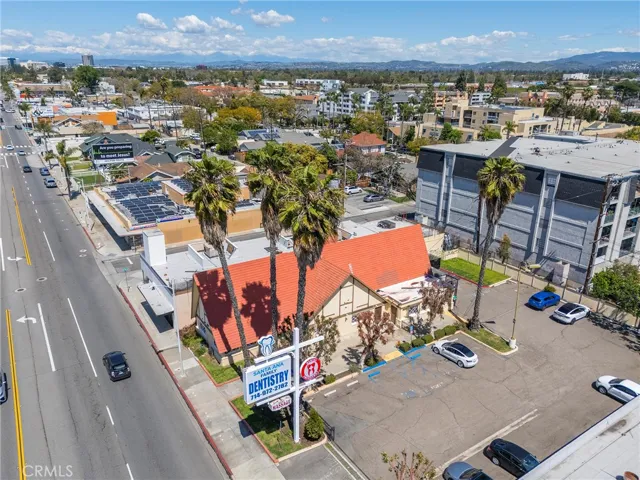 1317 N Main Street, Santa Ana, California 92701