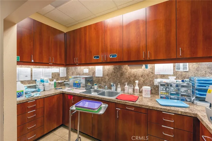 1317 N Main Street, Santa Ana, California 92701