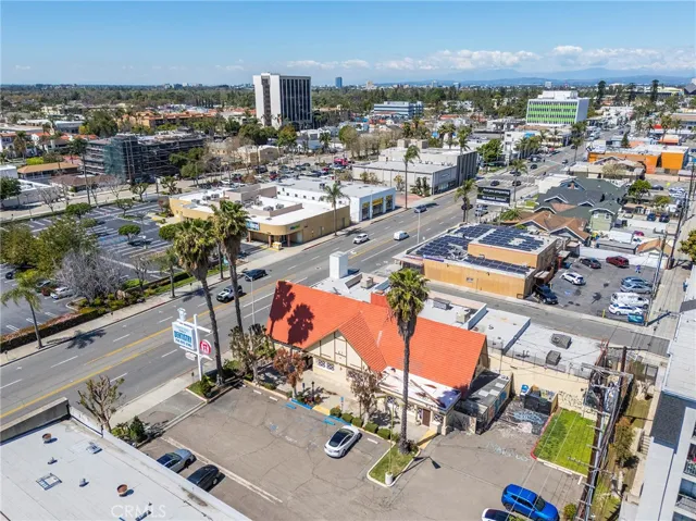 1317 N Main Street, Santa Ana, California 92701