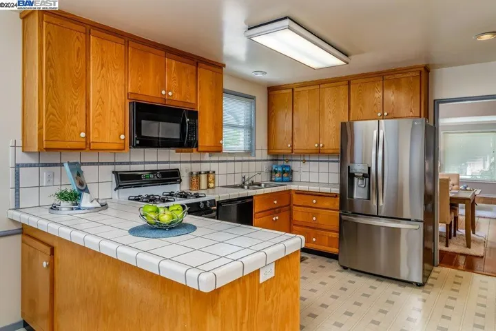 651 Elsie Ave, San Leandro, California 94577
