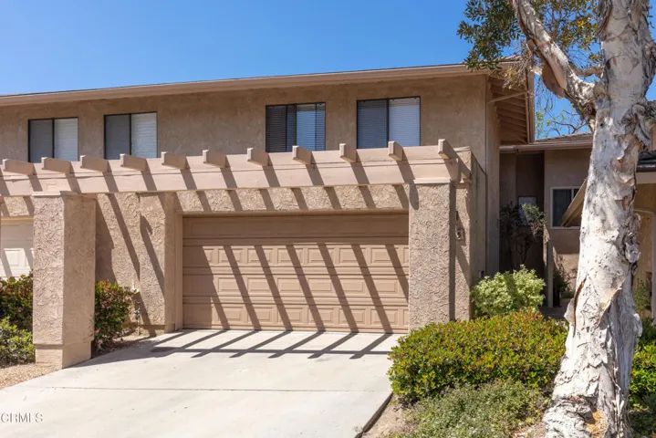 985 Hawthorne Ln-8140