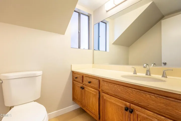 985 Hawthorne Ln-8185-HDR