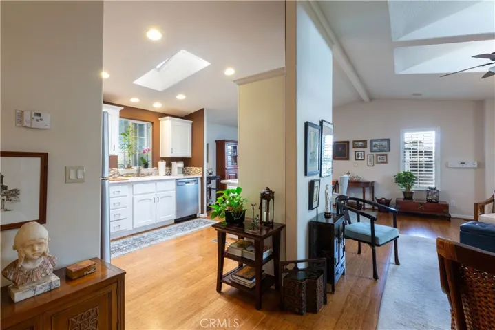 10681 Oak Street 107, Los Alamitos, California 90720