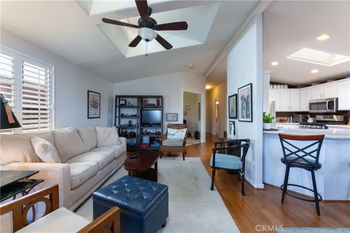 10681 Oak Street 107, Los Alamitos, California 90720