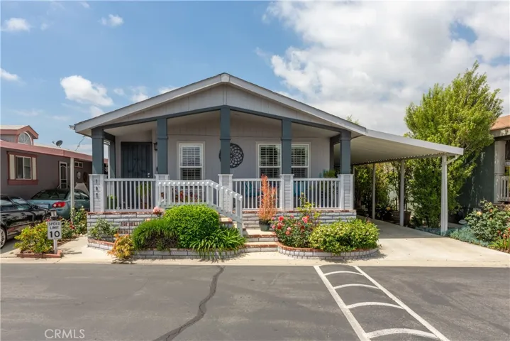 10681 Oak Street 107, Los Alamitos, California 90720