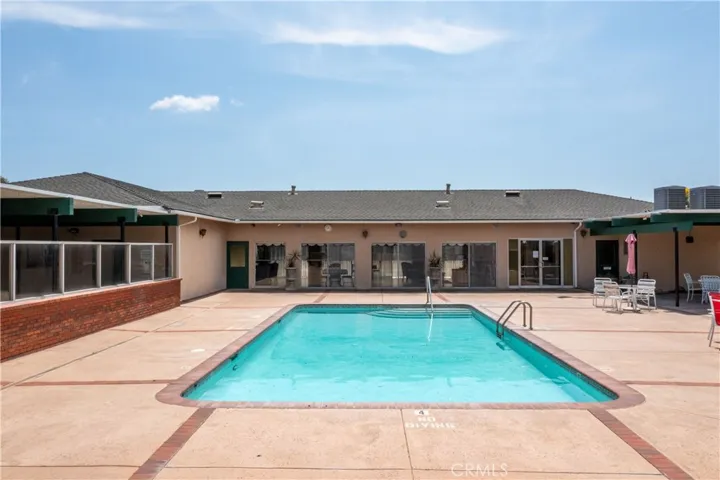 10681 Oak Street 107, Los Alamitos, California 90720