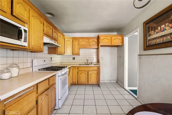 13521 Utica Street, Whittier, California 90605