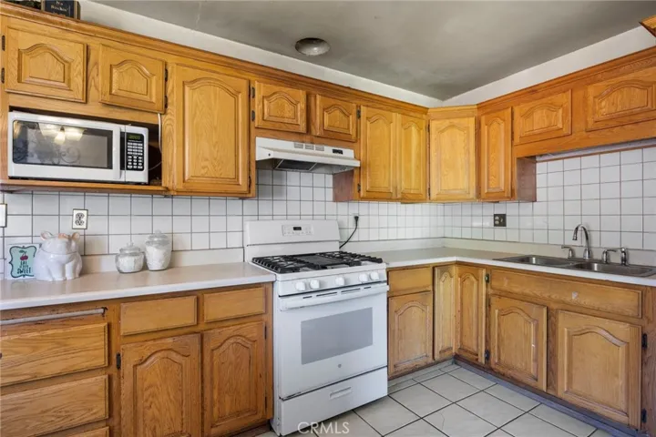 13521 Utica Street, Whittier, California 90605