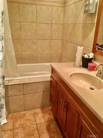 10 Brisbane Way, Irvine, California 92612