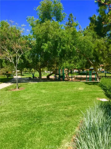 10 Brisbane Way, Irvine, California 92612