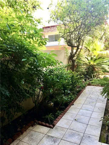 10 Brisbane Way, Irvine, California 92612