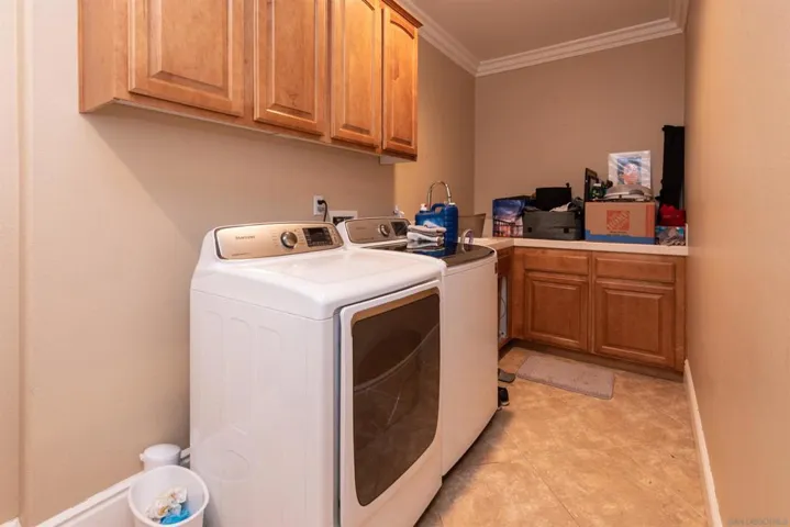 1435 Logan Ct, Escondido, California 92027