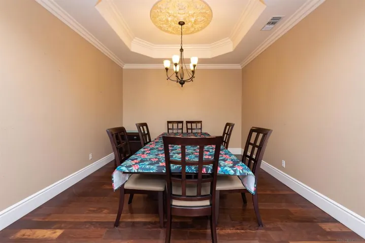 1435 Logan Ct, Escondido, California 92027