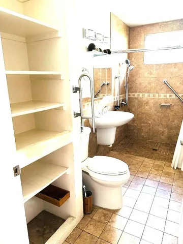 Walk in Shower Wheelchair Accessible
Accessible