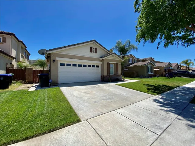4355 Cloudywing Road, Hemet, California 92545