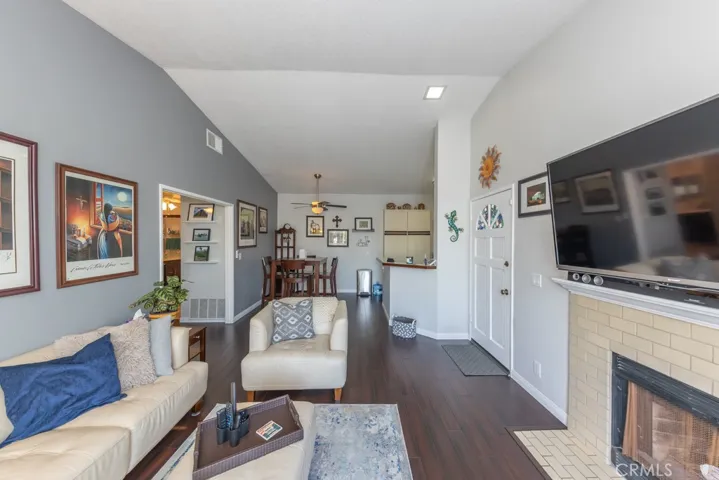 16440 Atherton Mtn 31, Fountain Valley, California 92708