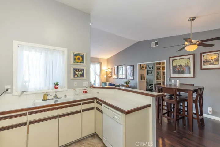 16440 Atherton Mtn 31, Fountain Valley, California 92708