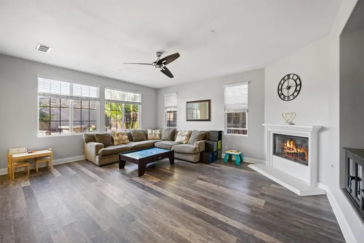 456 Boudinot Court, Escondido, California 92027