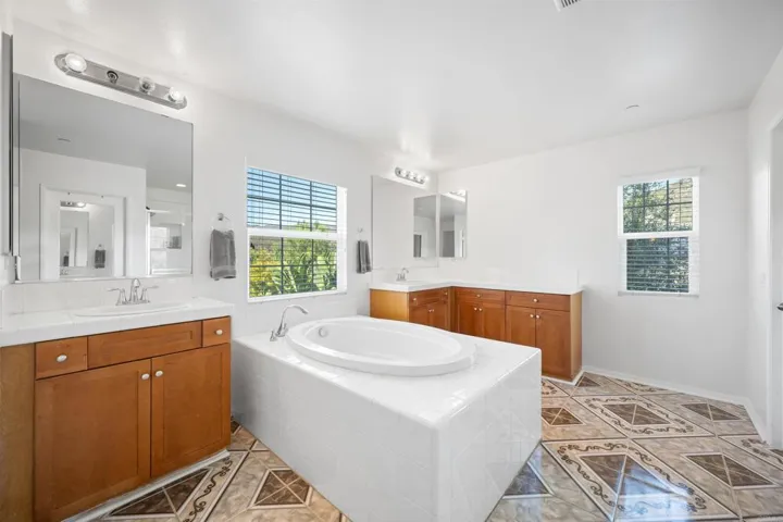 456 Boudinot Court, Escondido, California 92027