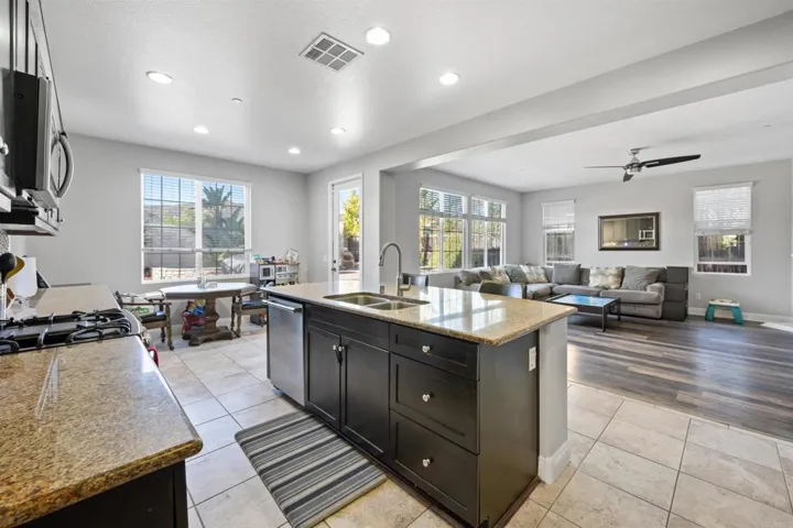 456 Boudinot Court, Escondido, California 92027