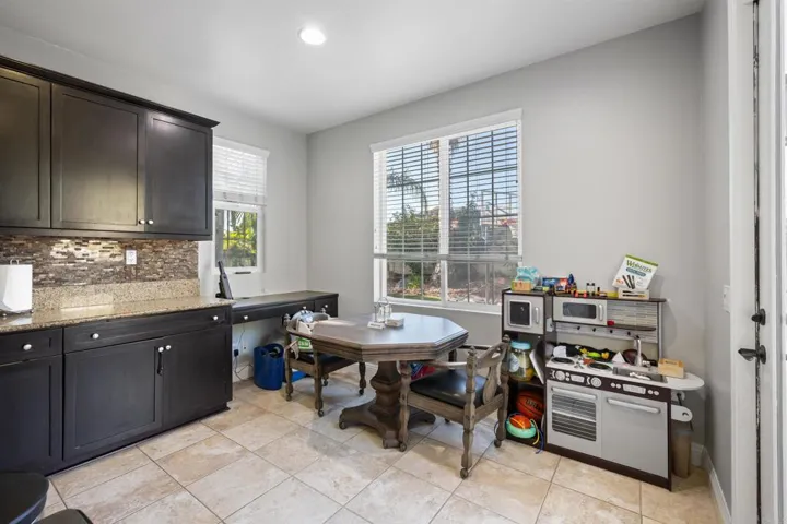 456 Boudinot Court, Escondido, California 92027