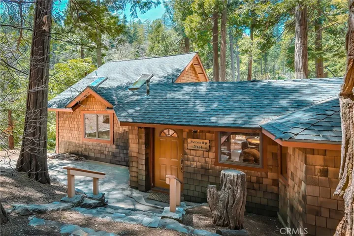 475 Blue Jay Canyon Road, Blue Jay, California 92317