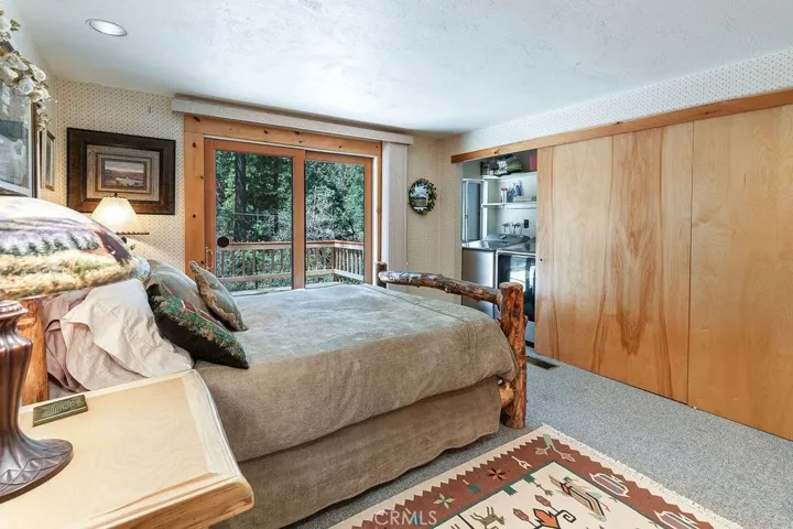 475 Blue Jay Canyon Road, Blue Jay, California 92317