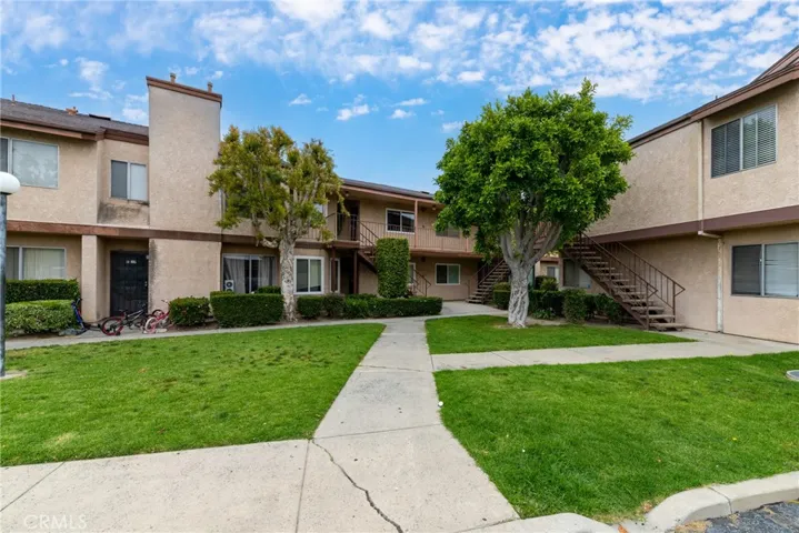 12010 226th Street 18, Hawaiian Gardens, California 90716