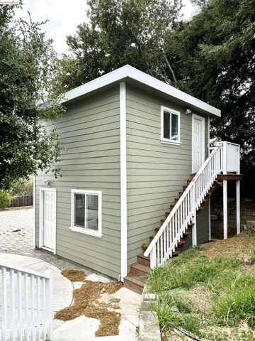 24431 2nd St, Hayward, California 94541-6742