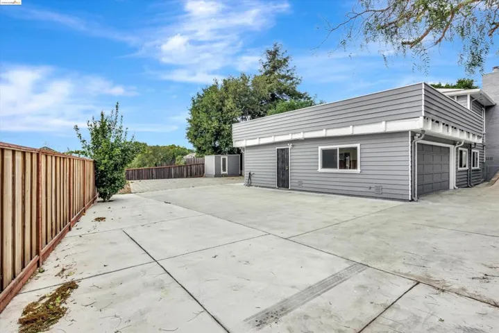 24431 2nd St, Hayward, California 94541-6742