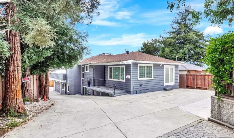 24431 2nd St, Hayward, California 94541-6742