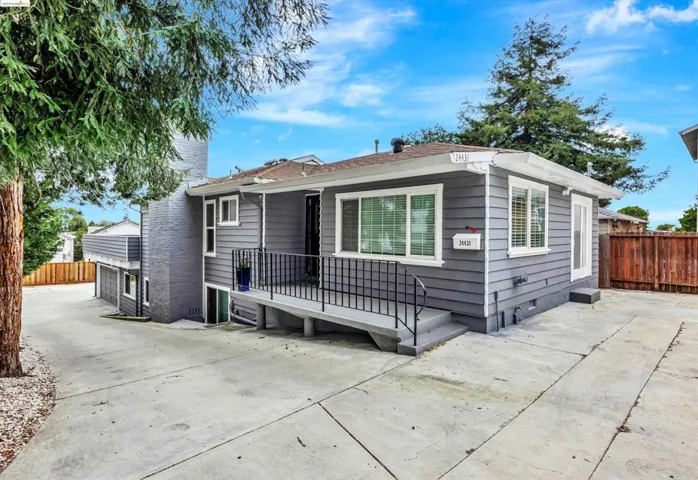 24431 2nd St, Hayward, California 94541-6742