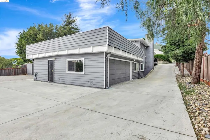 24431 2nd St, Hayward, California 94541-6742