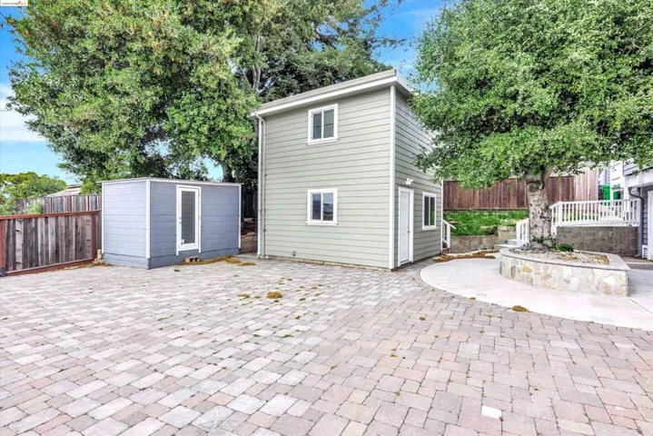 24431 2nd St, Hayward, California 94541-6742