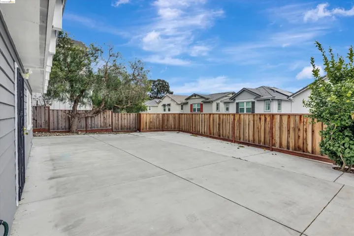 24431 2nd St, Hayward, California 94541-6742