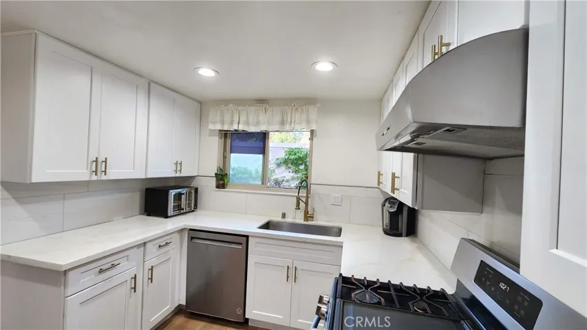 Bright kitchen