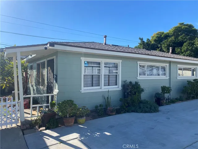 25127 Woodward Avenue, Lomita, California 90717