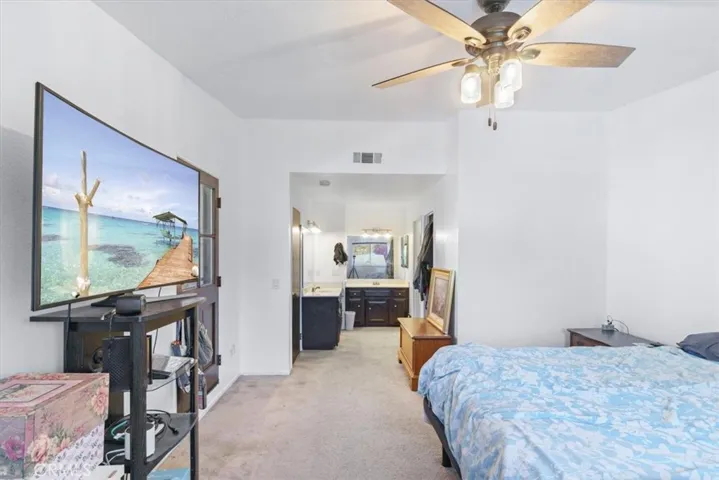 5670 West Mall, Atascadero, California 93422