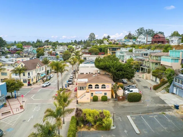 709 Riverview Drive, Capitola, California 95010