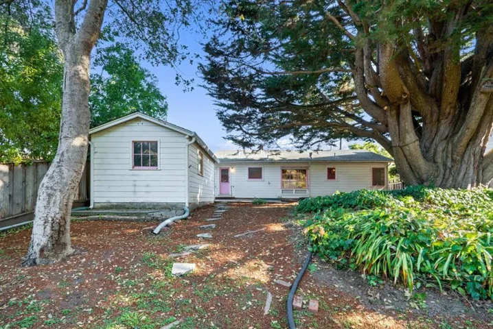 709 Riverview Drive, Capitola, California 95010