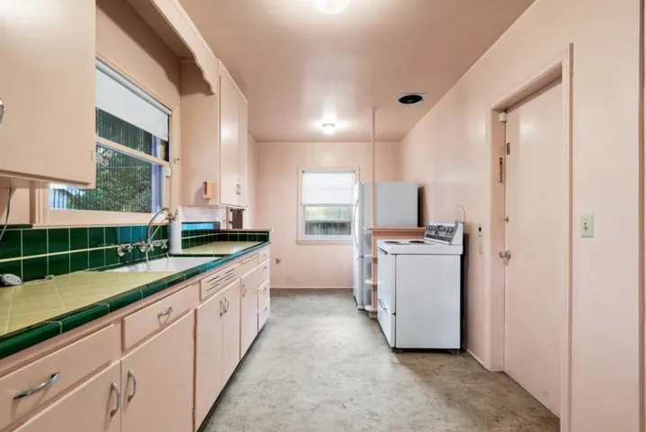 709 Riverview Drive, Capitola, California 95010