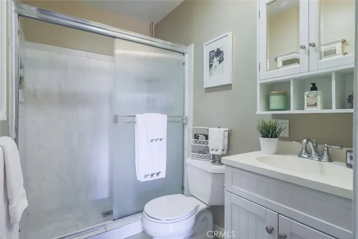 Primary bedroom 1 bathroom