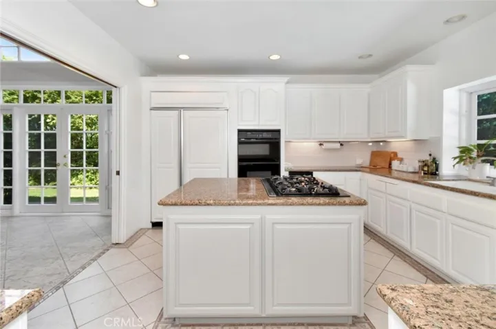 Open Kitchen
