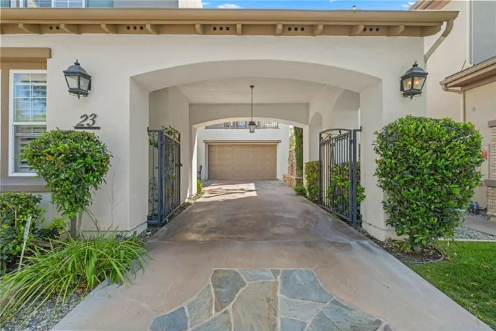 23 Winslow Street, Ladera Ranch, California 92694