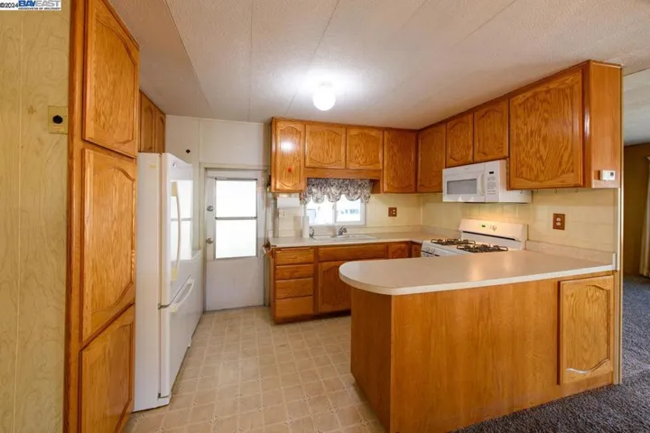 711 Old Canyon Rd., Fremont, California 94536