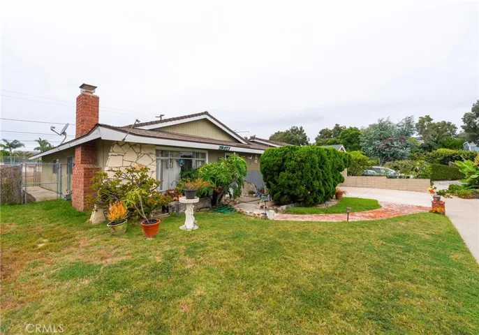 20371 Somerville Lane, Huntington Beach, California 92646