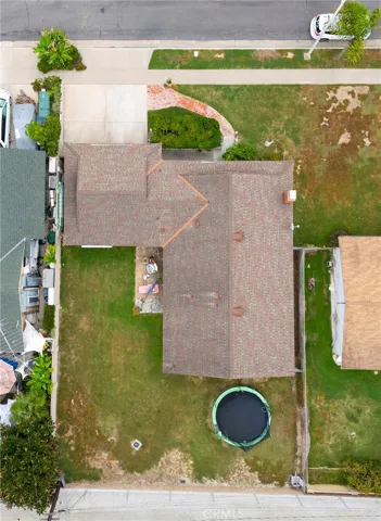 20371 Somerville Lane, Huntington Beach, California 92646